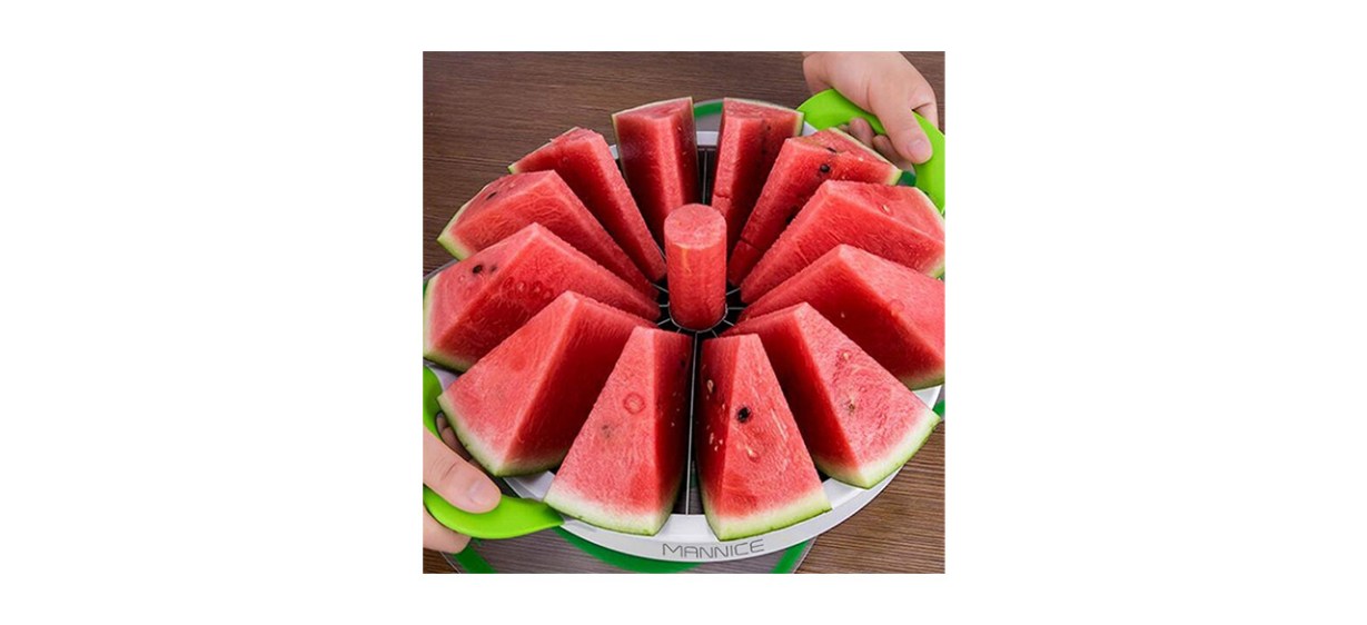 Mannice Extra-Large Handheld Multifunction Watermelon Slicing Tool