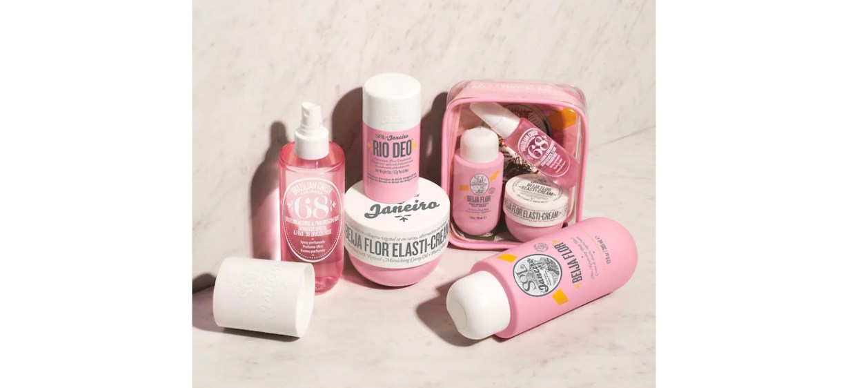 Sol de Janeiro Beija Flor Jet Set gift set in pink packaging