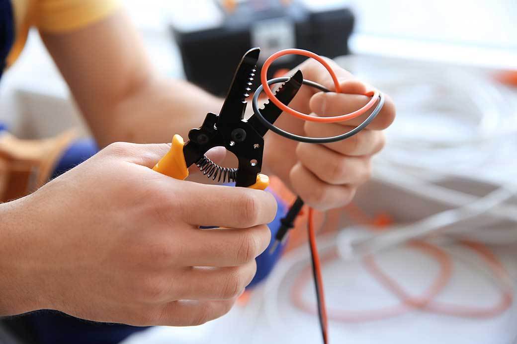 5 Best Wire Cutters - Nov. 2020 - BestReviews