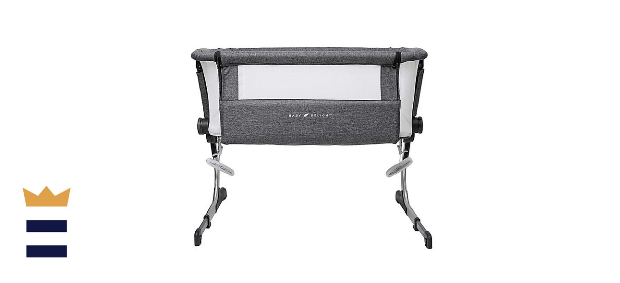 Baby Delight Beside Me Dreamer Bassinet Bedside Sleeper